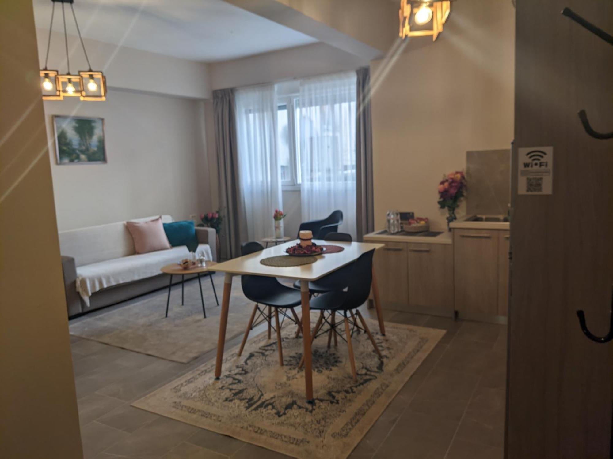 Aristo Central Apartments Ioannina Ngoại thất bức ảnh