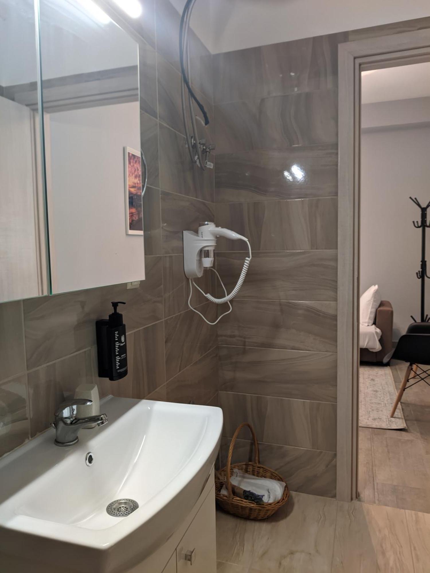Aristo Central Apartments Ioannina Ngoại thất bức ảnh